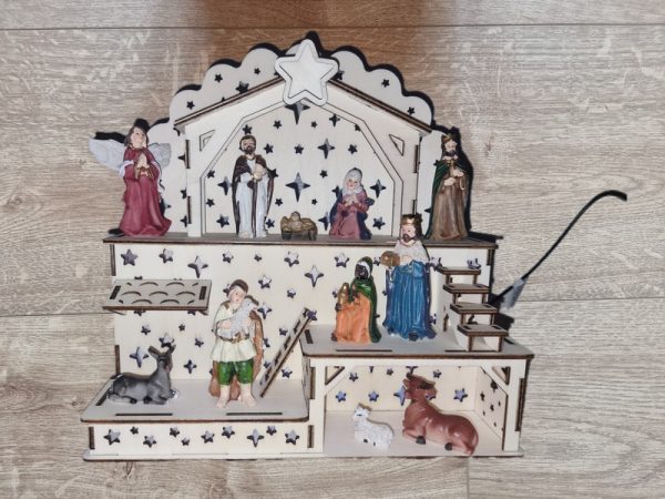 Crèche en Bois Traditionnelle – Image 2